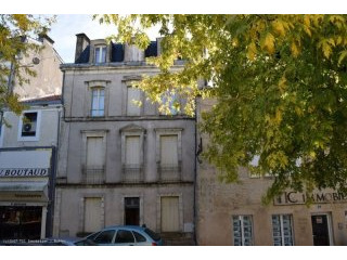 6 Bedroom Beautiful Townhouse With..