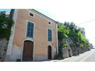 Beautiful detached property with..