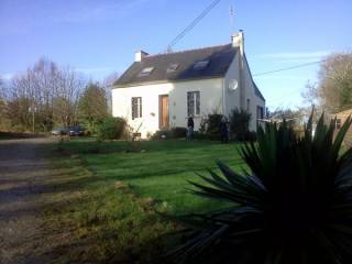 4 Bed Cottage, Basement, Quiet Location