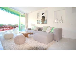 2 bedroom Apartment For Sale: Marina..