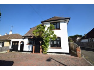 Elmsleigh Drive, Leigh On Sea, SS9 4JQ