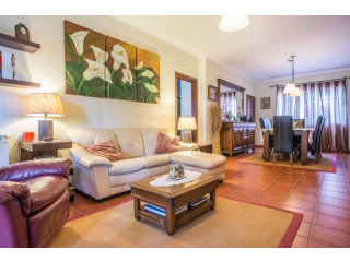 Detached house T4
