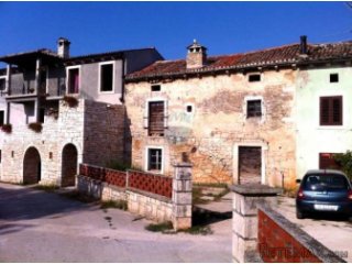 Istra,okolica Svetvinčente,starina sa mnogo šarma