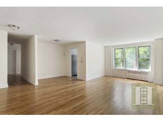 2 bedroom Apartment For Sale: 5425..