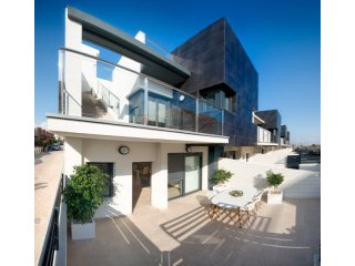 RS366, Townhouses with garage..