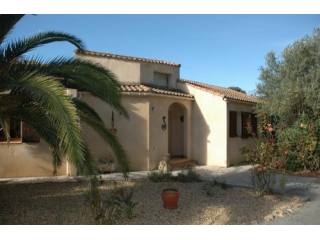 Spacious 5 Bedroom Villa With Pool..