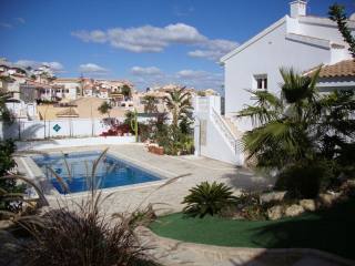4 Bedrooms - Villa - Alicante - For Sale