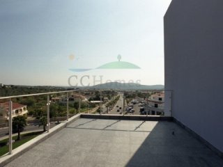 New apartment with 4 bedrooms at the..