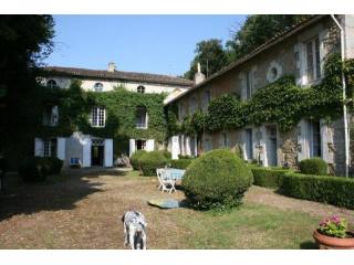 9 bedroom House For Sale: 86000 VIENNE