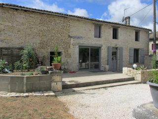 Renovated Stone House With Garden