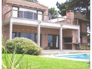 4 Bedroom House - For Rent -..