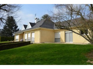 6 Bedrooms - House - Bourgogne - For..