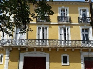 Maison De Maitre, 14 Bedrooms..