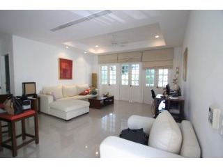 Ocean Breeze Apartment - 1236 : Layan