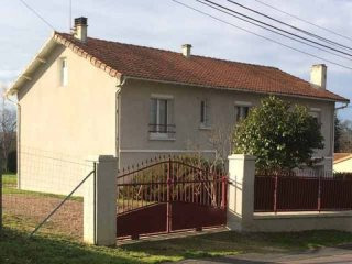 Four-Bedroom Town House In North..