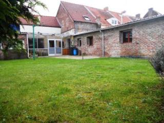 5 Bed House, Studio Possible