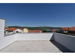 Apartman s pogledom na more! okolica grada Krka!