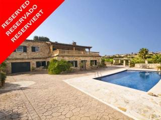 *RESERVED* Mediterranean country house..