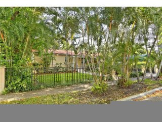3 bedroom House For Sale: 2520 SW 26 Ln