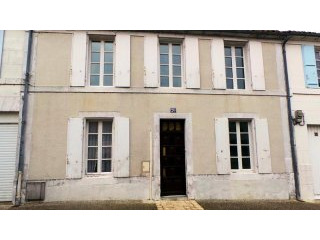 Townhouse With Garden