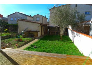 3 Bedrooms - Villa -..