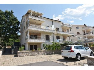 Apartman s prekrasnim pogledom! Njivice!