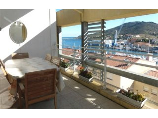 Sea Views From This 2 Bed Apartment..