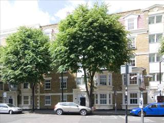 Ainsley Street, E2