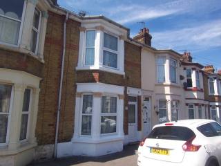2 bedroom house in SHEERNESS