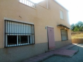 Monovar, Alicante - 3 Bed Semi-Detached..