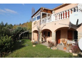 Villa With Views In Dominant Position