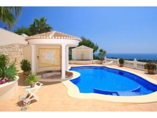 5 Bedrooms - Villa - Alicante - For Sale