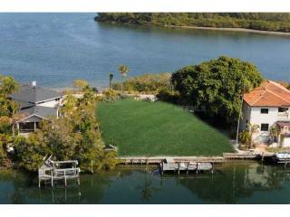 Land For Sale: 853 Siesta Key Cir..