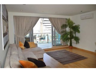2 bed house in Ocean Village