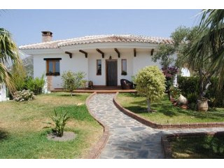 Villa for Sale in Frigiliana 595.000..