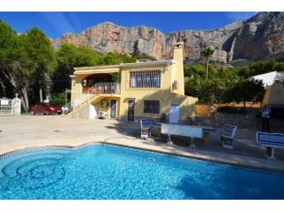 Nice 4 Bedroom Villa Montgo Javea -..