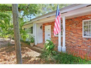 3 bedroom House For Sale: 180 W Sunrise..