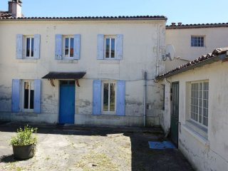 Stone House Top Renovate With Garden..