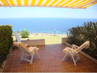1 Bed Frontline Sea View Apartment