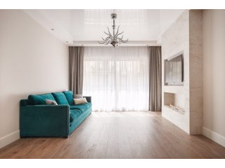 Top of the range, recently renovated..