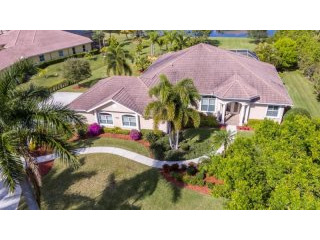 7989 Saddlebrook Dr, Port Saint Lucie..