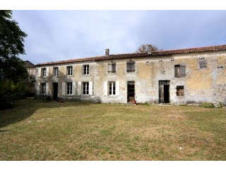 Unspoilt Fermette For Modernisation