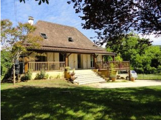 Villa With Pretty Views And Close To..