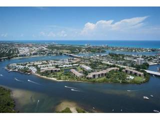 3 bedroom Residence For Sale: Jupiter..