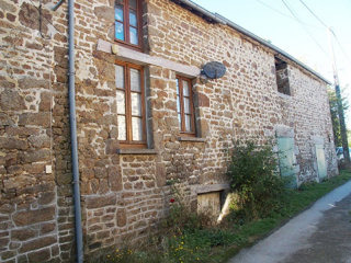 Lovely Well Appointed Village House
