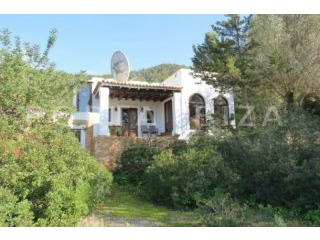 Fantastic finca with sea views
