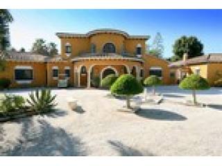 4 Bedrooms - Villa - Malaga - For Sale