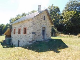 2 Bedroom Stone House For Sale
