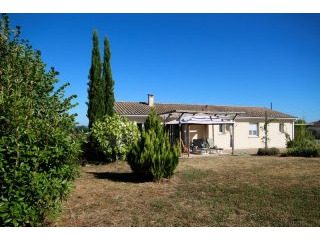 Modern 3 bed-roomed bungalow in..