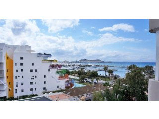 4 bedroom PentHouse For Sale: Marina..